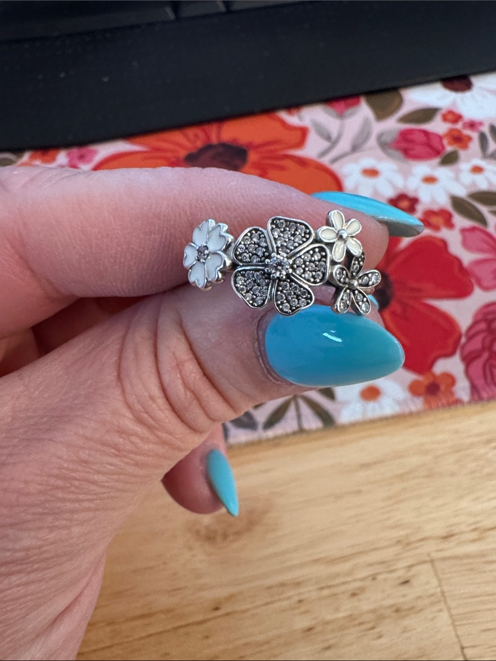 Pandora Sterling Silver daisy Floral Cluster Ring in Silver SIZE 9